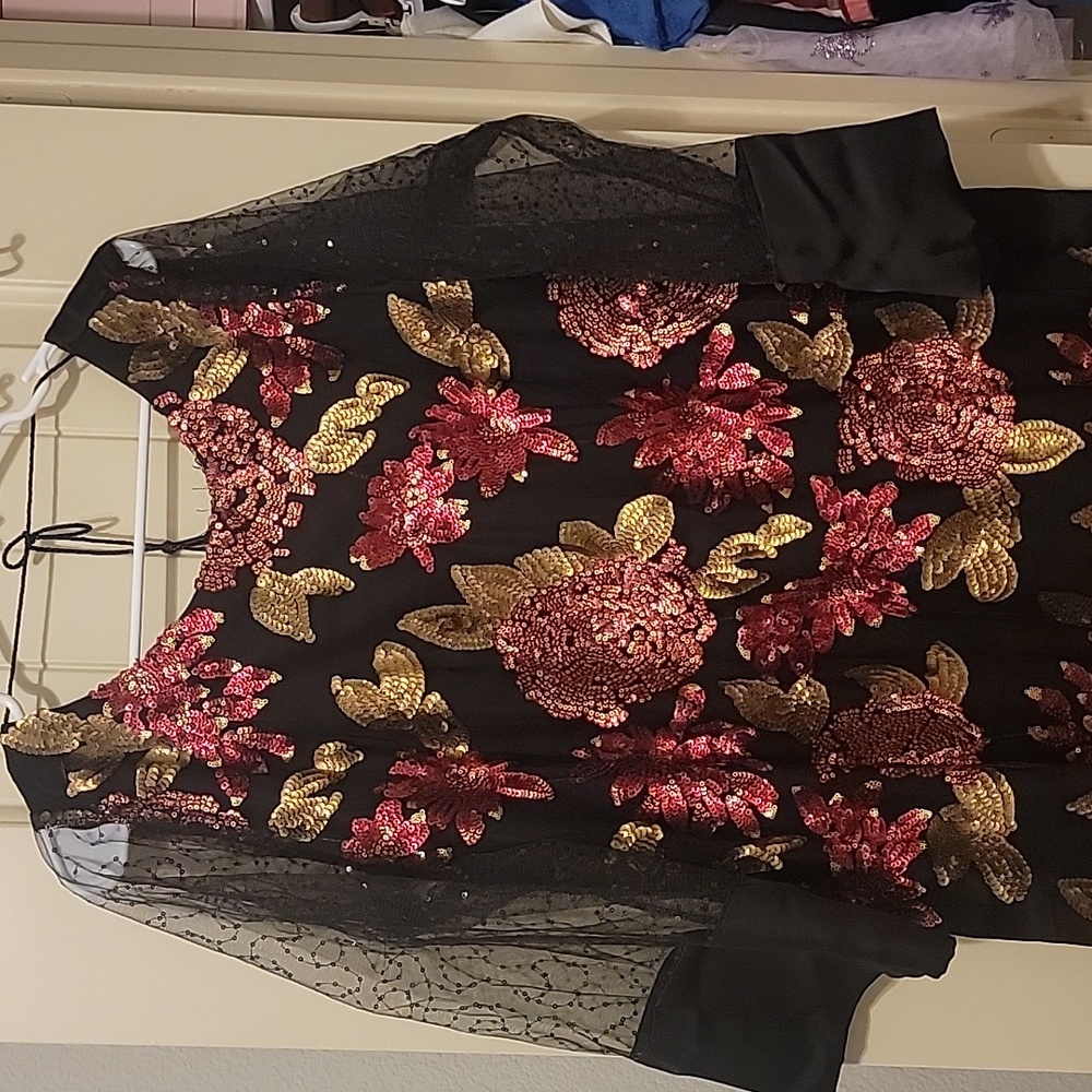 Multi Sequined floral black shirt with black silk pants.Different Sizes Availabl